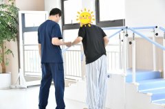 都是偏瘫，为什么有的人半年能走路，有的人三个月还坐不稳？